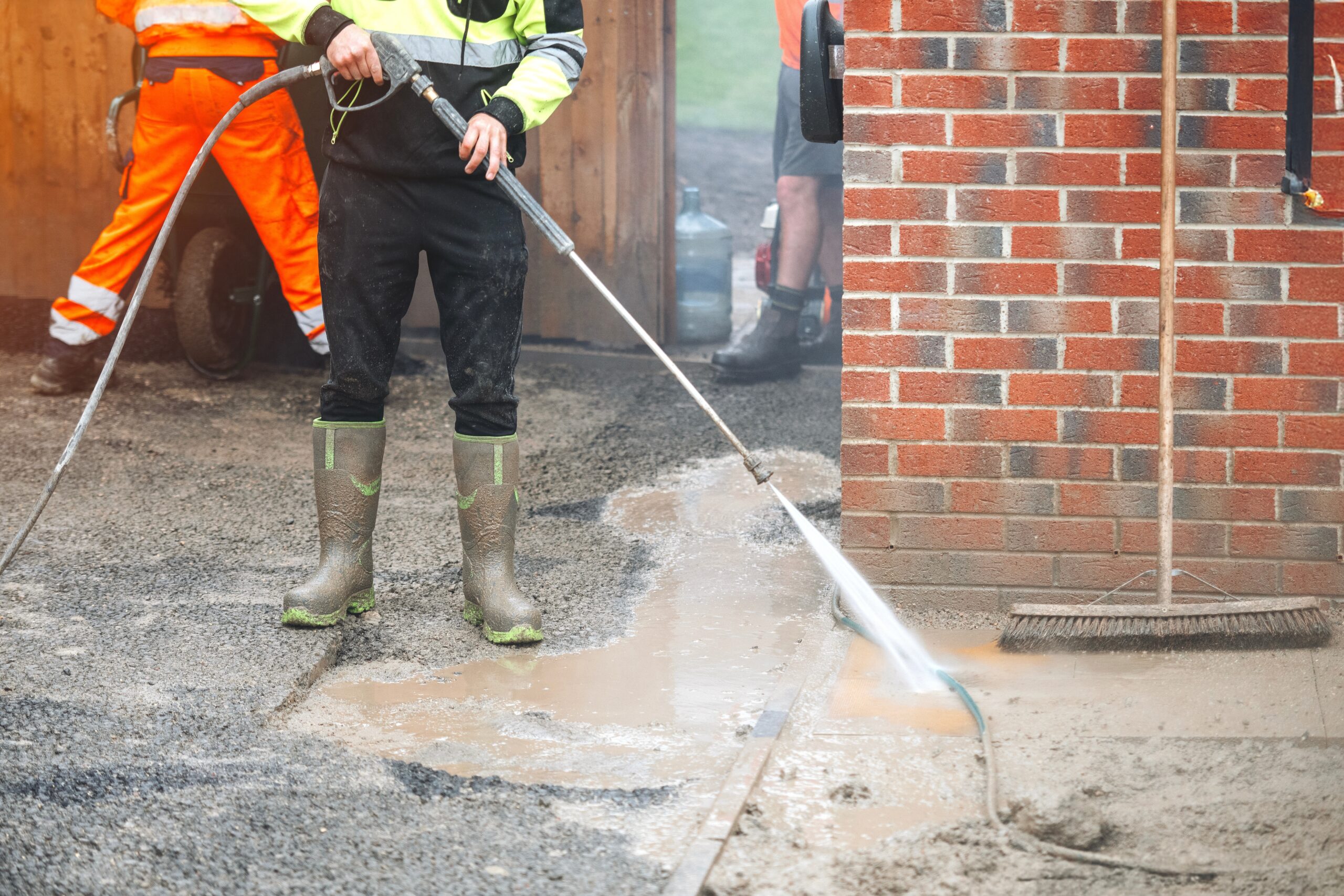 Builders Cleaning for Dust Reduction