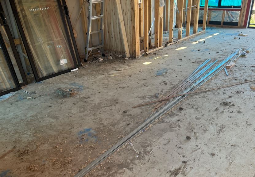 Professional sticky glue removal cleaners