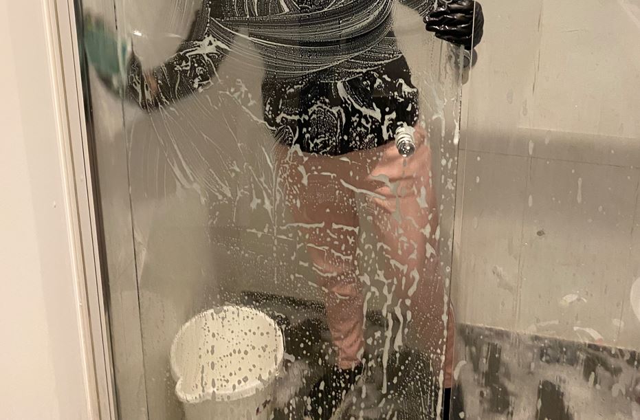 glass cleaning after renovation